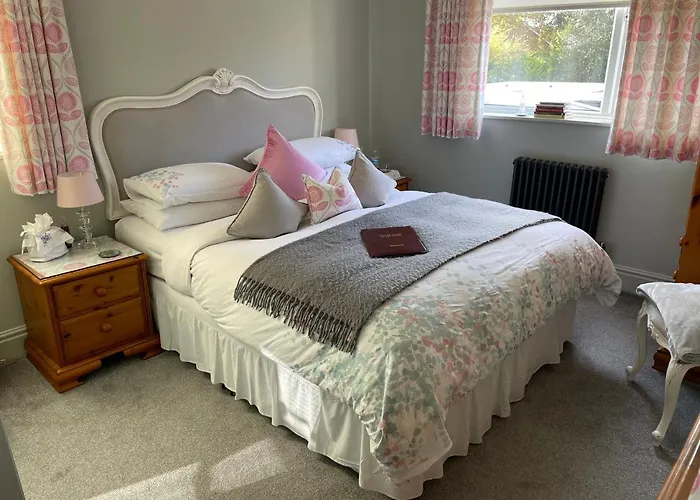 Twelfth Night Guesthouse